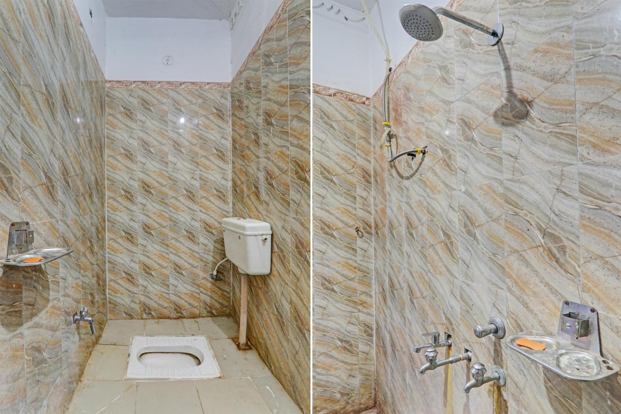 Hotel O Home Om Marriage Hall Ayodhya ภายนอก รูปภาพ